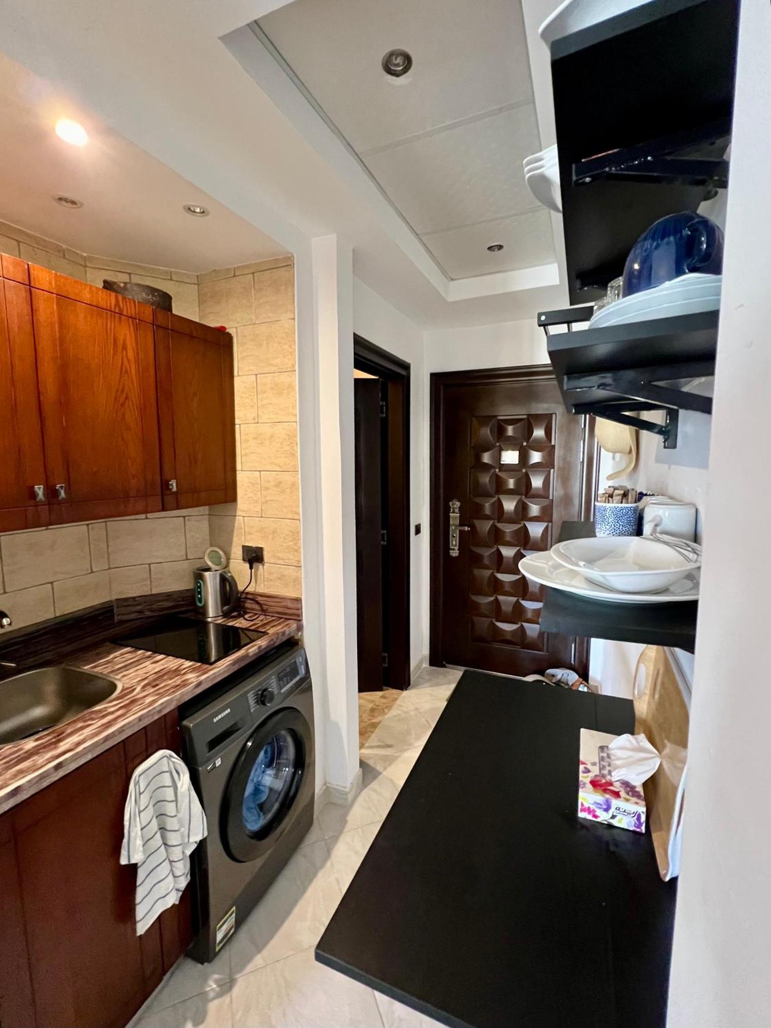 Luxury Beachfront Studio- Foreign Nationals Only Hurghada Exterior foto